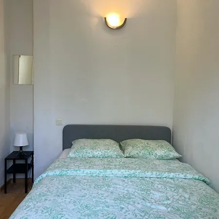 Appartement Lumineux T1 Bis A Deux Pas Des Etangs *