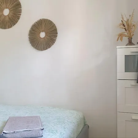 Lumineux T1 Bis A Deux Pas Des Etangs *